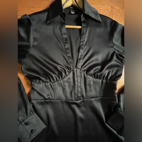 Women’s Forever 21 Sexy Little Black Dress With Corset Waist & Long Sleeves - Picture 12 of 14